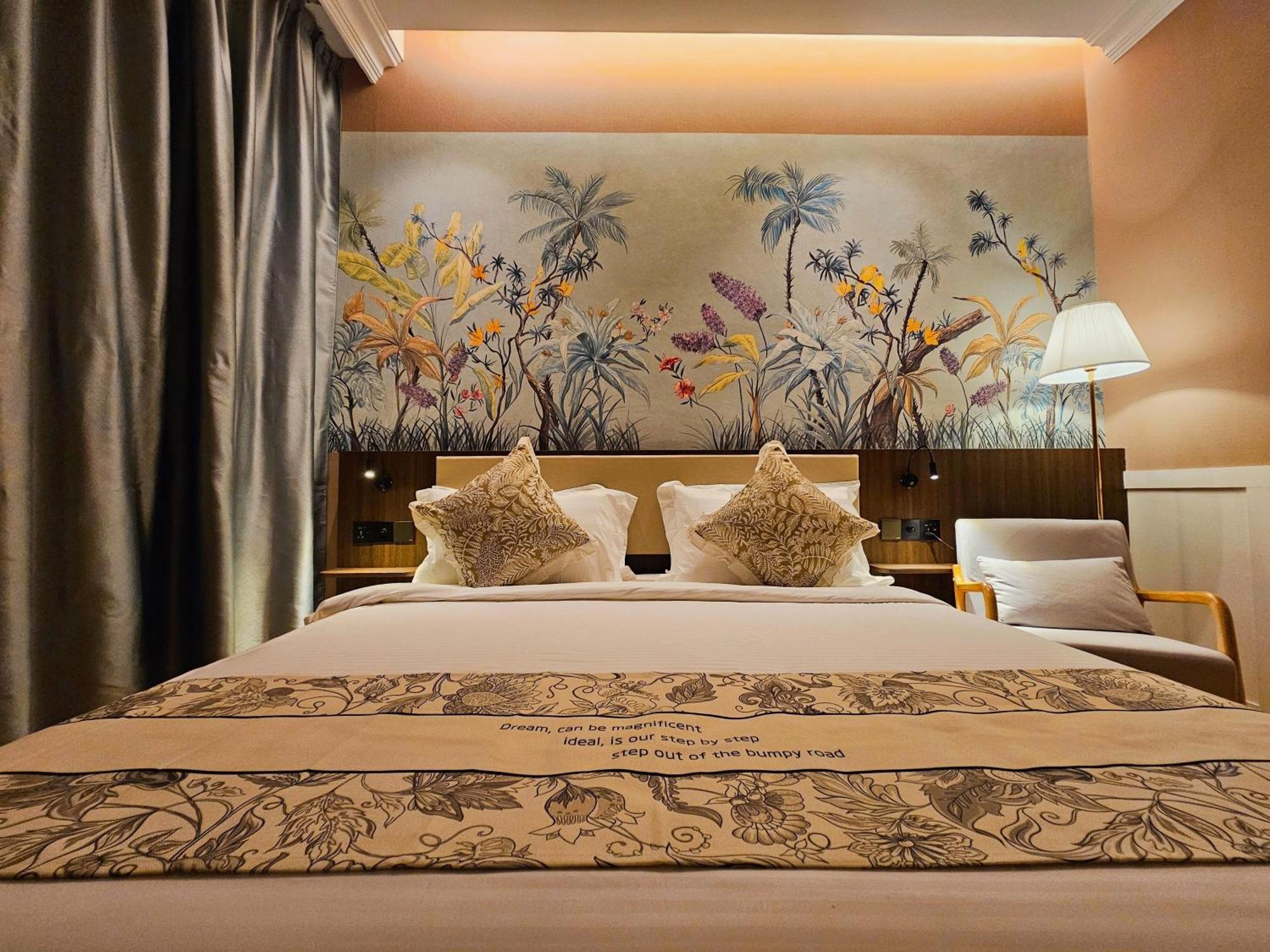 The Palm Suite At Lava Mansion Джорджтаун Экстерьер фото